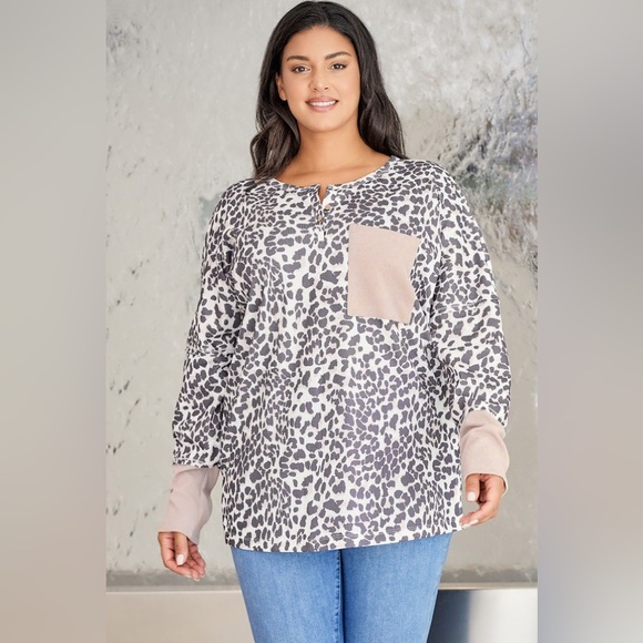 Plus Size Leopard Print Long Sleeve Sweatshirt - Picture 1 of 6